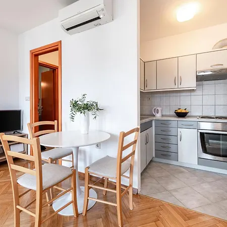 Apartment Leopold *